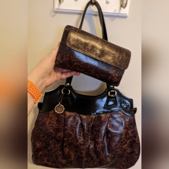 Patricia Nash Handbags - NWT Patricia Nash Leather Animal Print Bag & Matching Wallet w/10 yr Ann…